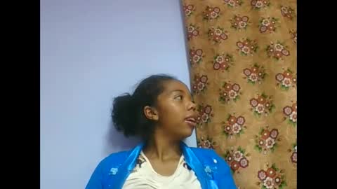 Snapshot of rosah225127 chatting on 05-01-26, 05:17 rosah225127 online show from 05-01-26, 05:17