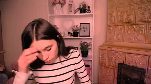 Rose online show from 04-15-26, 06:31