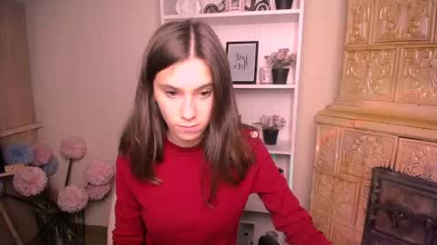 Snapshot of rosalais_ chatting on 07-21-26, 06:27 Rose online show from 07-21-26, 06:27