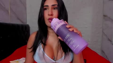 Snapshot of rosalia_04 chatting on 04-20-26, 07:48 ROSALIA insta rosalia 10hoot online show from 04-20-26, 07:48