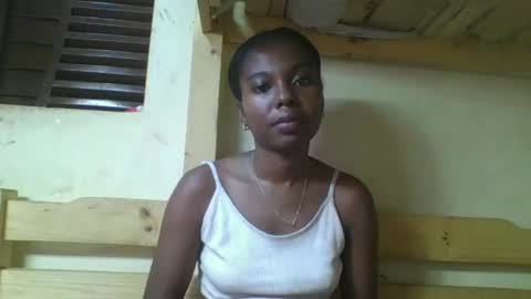Snapshot of rosalinda933 chatting on 02-27-26, 03:12 Rosalinda online show from 02-27-26, 03:12