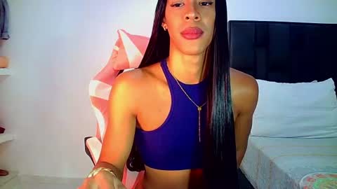 Snapshot of rosalindasexy chatting on 06-26-26, 02:27 Rosalinda online show from 06-26-26, 02:27
