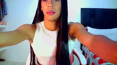 Snapshot of rosalindasexy chatting on 06-29-26, 08:42 Rosalinda online show from 06-29-26, 08:42