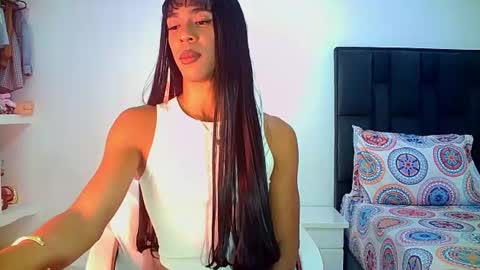 Snapshot of rosalindasexy chatting on 07-07-26, 07:23 Rosalinda online show from 07-07-26, 07:23