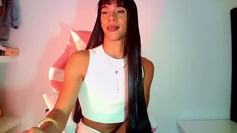 Snapshot of rosalindasexy chatting on 07-10-26, 08:40 Rosalinda online show from 07-10-26, 08:40
