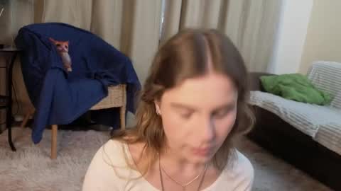 Snapshot of rosalvaulman chatting on 04-24-26, 05:37 Kylie online show from 04-24-26, 05:37