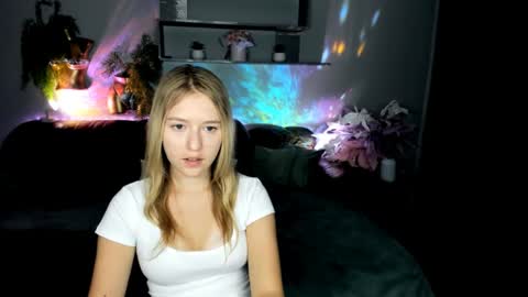 RosaRising online show from 06-21-26, 09:23