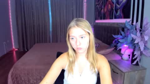 RosaRising online show from 06-25-26, 05:12