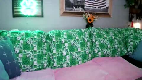 Rose online show from 03-17-26, 10:35