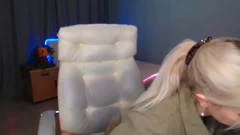 Snapshot of rose__shine chatting on 12-23-24, 10:53 rose shine online show from 12-23-24, 10:53