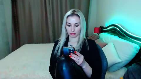 Snapshot of rose__shine chatting on 01-07-25, 05:42 rose shine online show from 01-07-25, 05:42