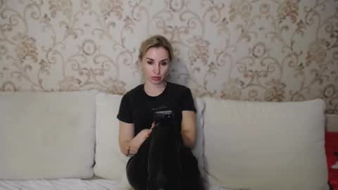 Snapshot of rose__shine chatting on 01-27-25, 02:13 rose shine online show from 01-27-25, 02:13