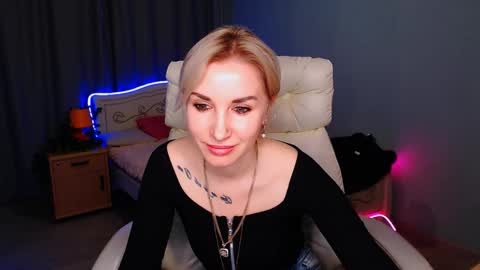 Snapshot of rose__shine chatting on 01-29-25, 01:38 rose shine online show from 01-29-25, 01:38