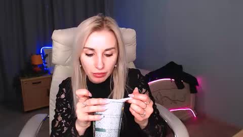 Snapshot of rose__shine chatting on 02-02-25, 10:46 rose shine online show from 02-02-25, 10:46