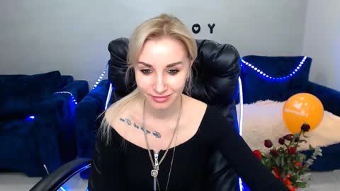 Snapshot of rose__shine chatting on 02-21-25, 02:06 rose shine online show from 02-21-25, 02:06