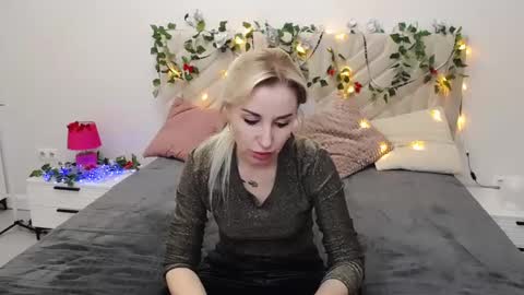 Snapshot of rose__shine chatting on 03-02-25, 10:45 rose shine online show from 03-02-25, 10:45