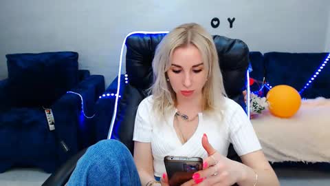 Snapshot of rose__shine chatting on 03-08-25, 11:37 rose shine online show from 03-08-25, 11:37