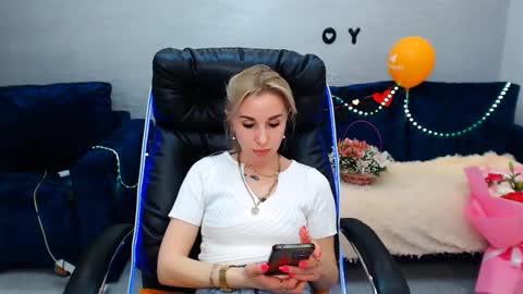 Snapshot of rose__shine chatting on 03-10-25, 11:42 rose shine online show from 03-10-25, 11:42