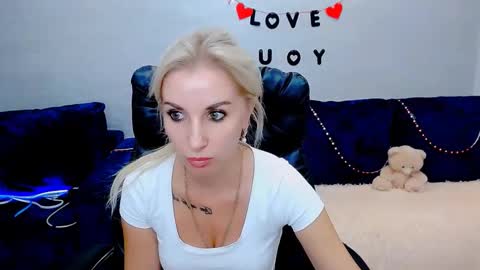 Snapshot of rose__shine chatting on 09-11-25, 11:32 rose shine online show from 09-11-25, 11:32