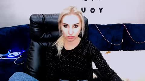 Snapshot of rose__shine chatting on 10-01-25, 10:43 rose shine online show from 10-01-25, 10:43