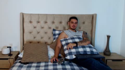 Rose And Dom online show from 11-07-25, 02:00