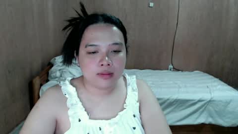 Snapshot of rose_heartfilia chatting on 06-27-26, 06:18 Danielle online show from 06-27-26, 06:18