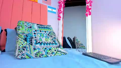 Snapshot of rose_thompson19 chatting on 06-27-26, 07:41 Rosse online show from 06-27-26, 07:41
