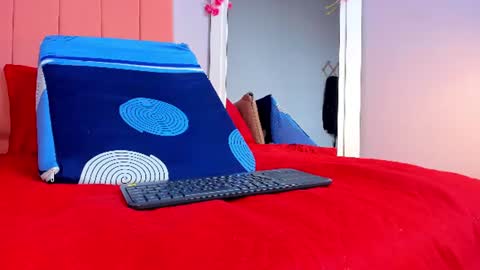 Snapshot of rose_thompson19 chatting on 08-01-26, 07:57 Rosse online show from 08-01-26, 07:57