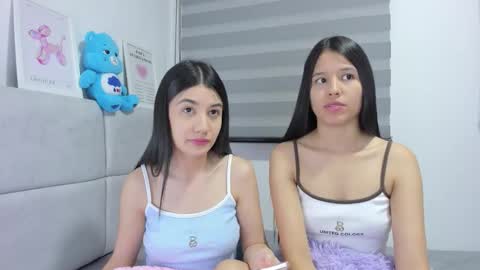 Rose y Miah online show from 10-26-25, 03:45