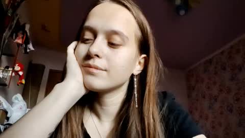 Sophie online show from 12-16-25, 06:07