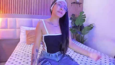 roseaurora online show from 10-27-25, 12:42