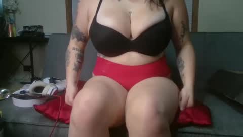 Snapshot of rosebbyxx chatting on 10-04-25, 06:22 rosebbyxx online show from 10-04-25, 06:22