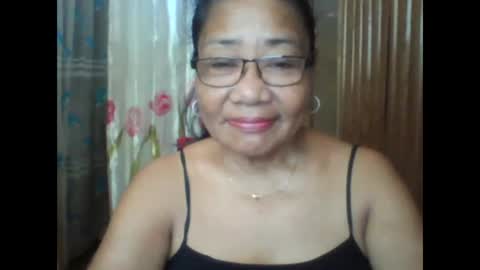 Snapshot of rosebelle66 chatting on 04-14-26, 02:39 rosebelle66 online show from 04-14-26, 02:39