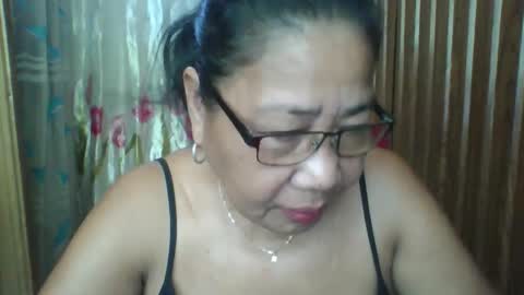 Snapshot of rosebelle66 chatting on 04-19-26, 02:44 rosebelle66 online show from 04-19-26, 02:44