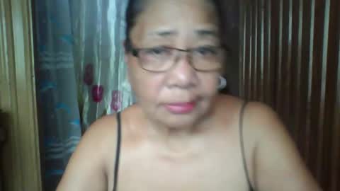 Snapshot of rosebelle66 chatting on 04-28-26, 02:27 rosebelle66 online show from 04-28-26, 02:27
