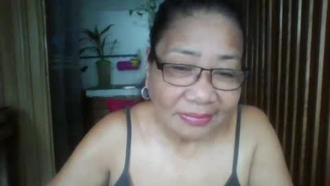 Snapshot of rosebelle66 chatting on 06-17-26, 10:00 rosebelle66 online show from 06-17-26, 10:00