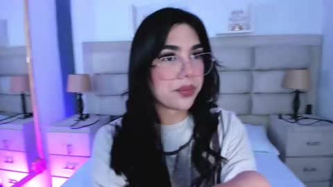 Rose online show from 09-17-25, 01:46