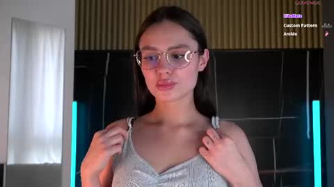 Snapshot of rosekira chatting on 08-03-26, 09:04 Daddys girl Kira online show from 08-03-26, 09:04