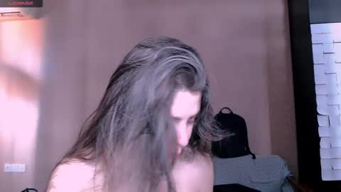 Rose online show from 11-18-25, 11:03