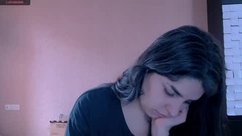 Rose online show from 11-26-25, 06:36