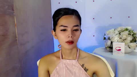 Snapshot of rosella_xx chatting on 02-04-25, 12:08 TONETH online show from 02-04-25, 12:08