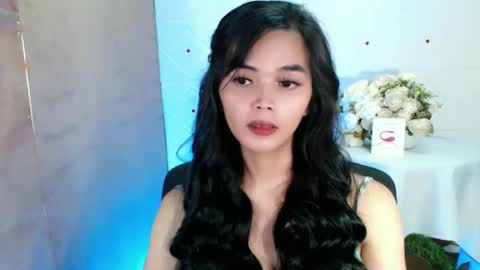 Snapshot of rosella_xx chatting on 02-28-25, 06:31 TONETH online show from 02-28-25, 06:31