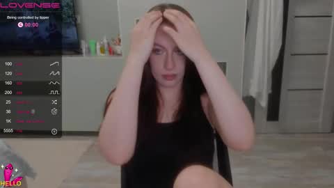 Snapshot of rosepage chatting on 02-06-26, 08:34 Julia online show from 02-06-26, 08:34