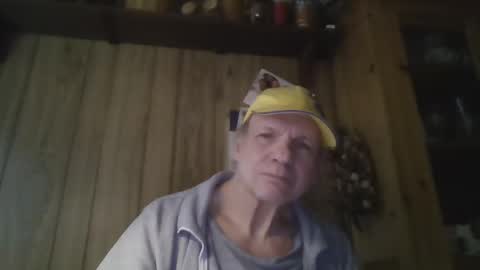 Snapshot of roses2u1958 chatting on 12-17-24, 10:01 roses2u1958 online show from 12-17-24, 10:01