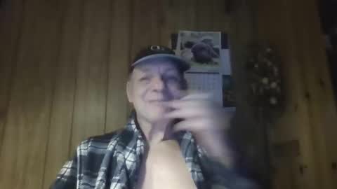 Snapshot of roses2u1958 chatting on 03-16-26, 08:46 roses2u1958 online show from 03-16-26, 08:46