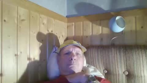 roses2u1958 online show from 05-02-26, 08:14