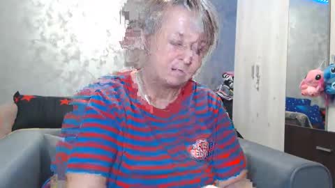 Lovepinklilly online show from 01-15-26, 04:55