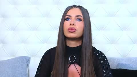 Snapshot of rosevanessa chatting on 06-30-26, 07:53 Gabriela online show from 06-30-26, 07:53