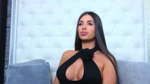 Snapshot of rosevanessa chatting on 07-06-26, 05:37 Gabriela online show from 07-06-26, 05:37