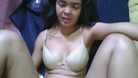 rosia685234 online show from 10-27-25, 05:00